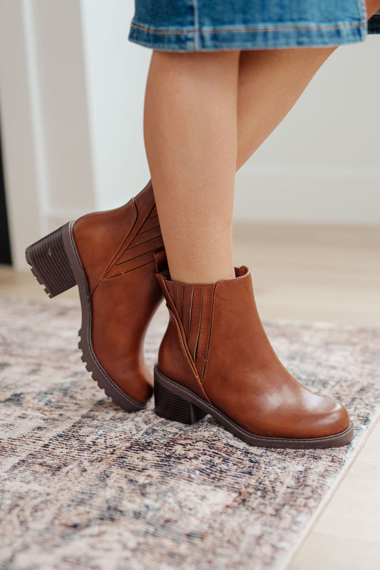 Bota Stomp it Out con suela gruesa