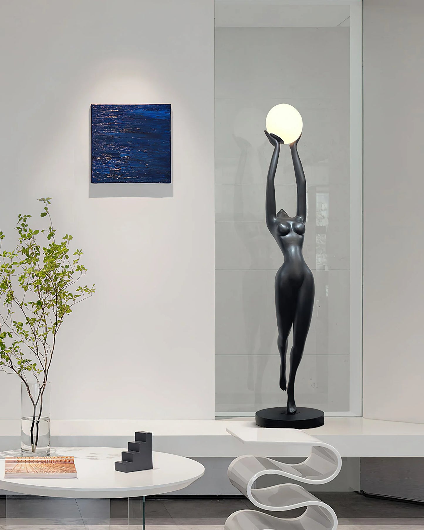 Lámpara de pie de figura Stursa Sculpture