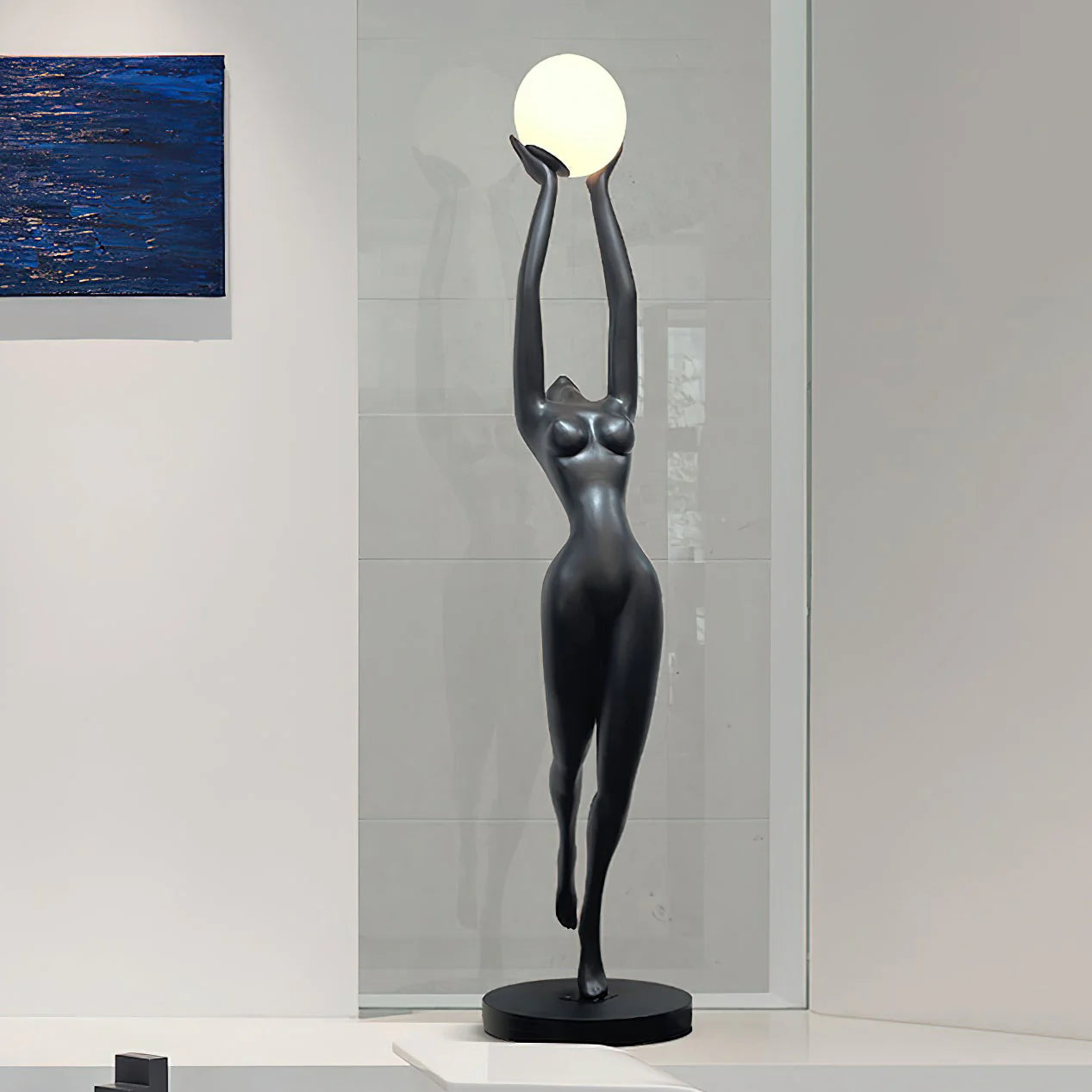 Lámpara de pie de figura Stursa Sculpture