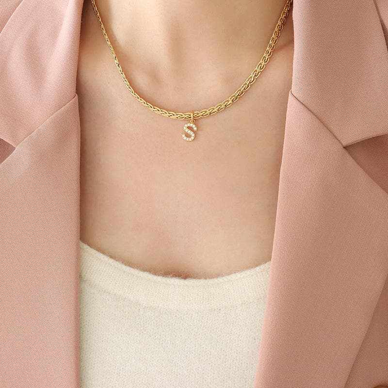 T-Shirts Trendsi Necklaces - Stylish zircon letter pendant necklace