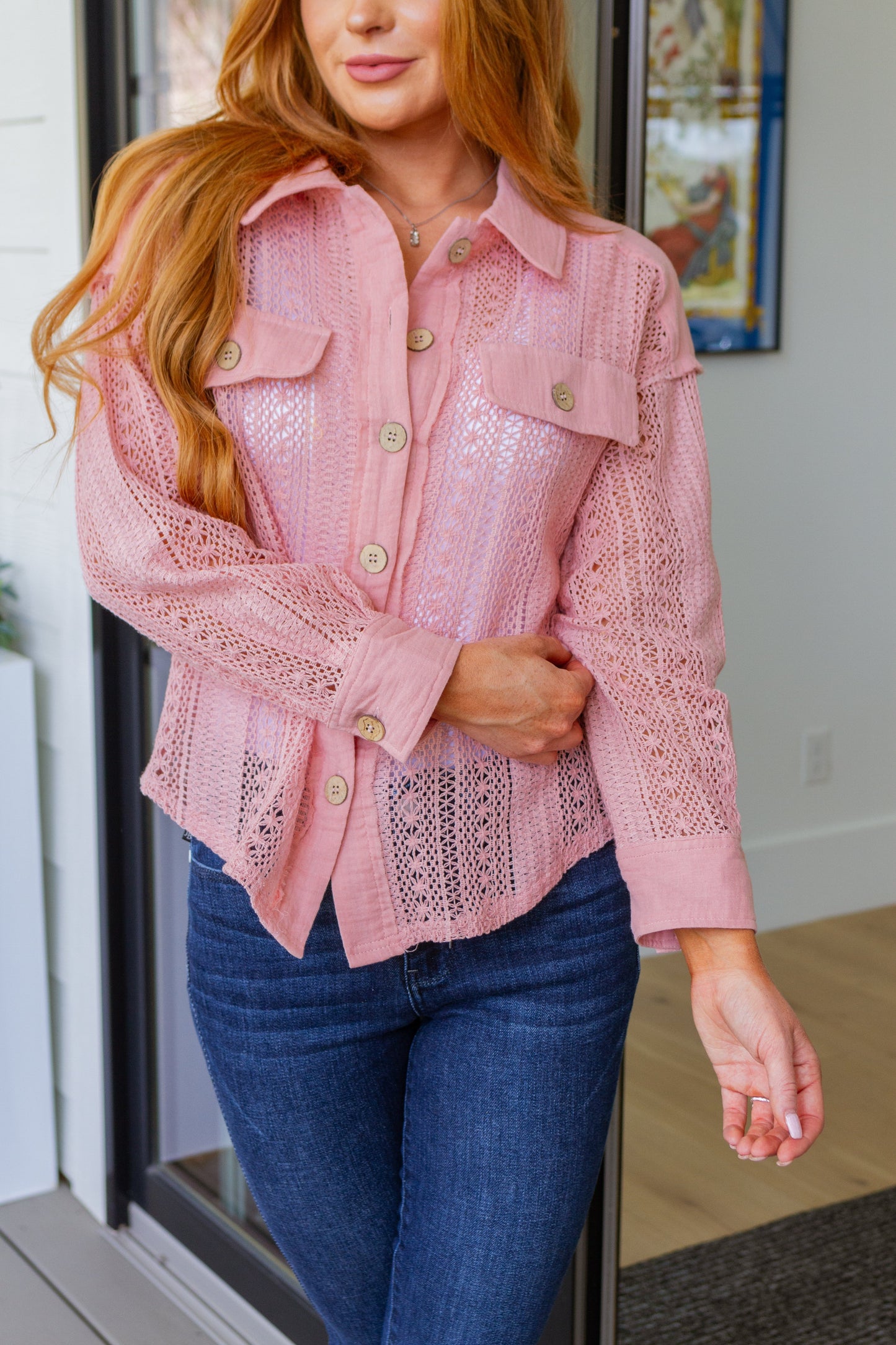 Blusa abotonada de encaje Sweeter Than Nectar en color rosa