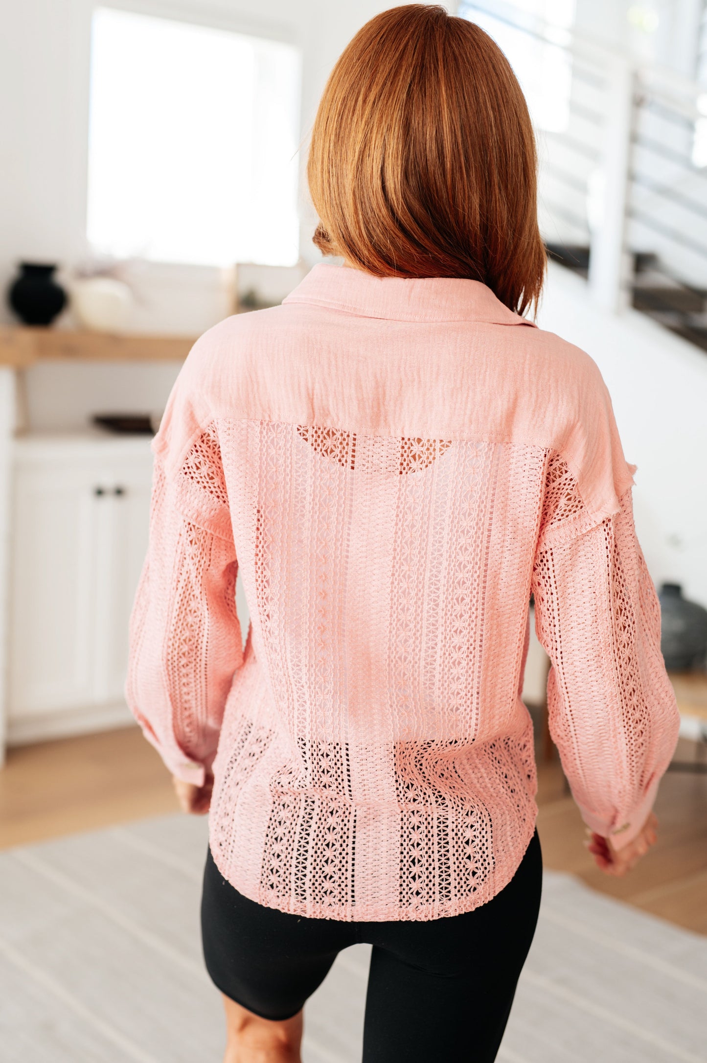 Blusa abotonada de encaje Sweeter Than Nectar en color rosa