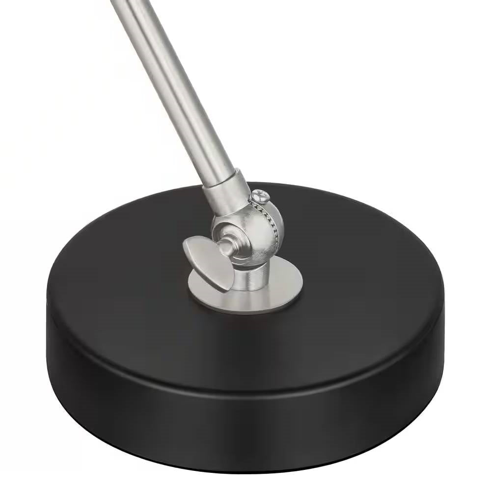 Lámpara de mesa moderna y sencilla de metal con pantalla negra e inclinación ajustable