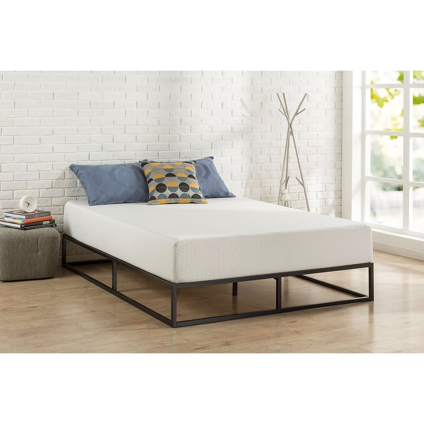 Base de cama de plataforma de metal moderna de perfil bajo de 10 pulgadas tamaño Twin con listones de madera
