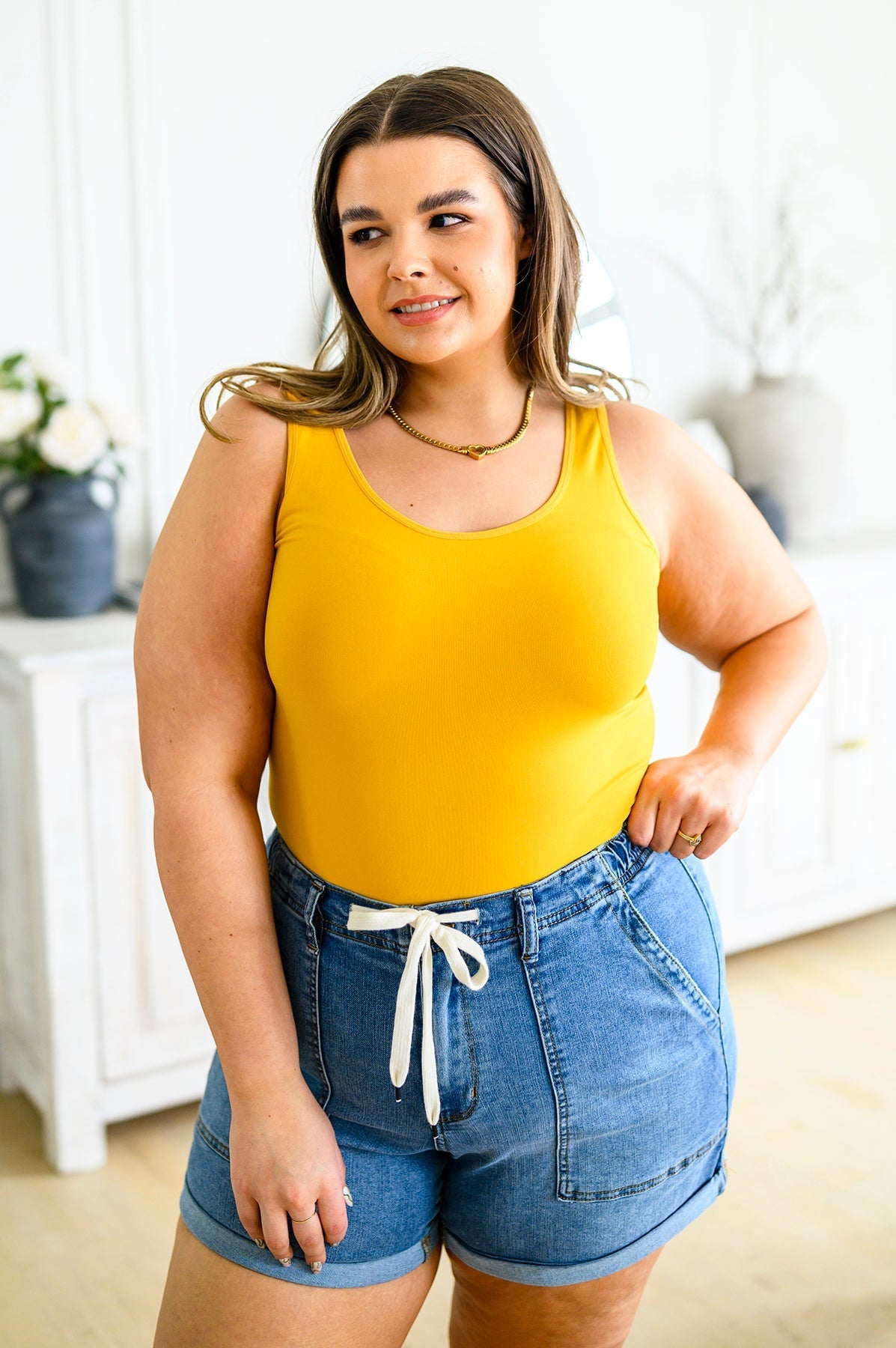 Camiseta Larga Reversible Básica en Mostaza