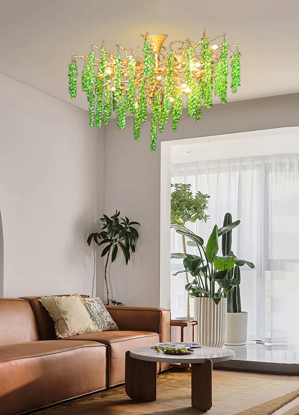 Candelabro de uvas de cristal y ramas de árbol