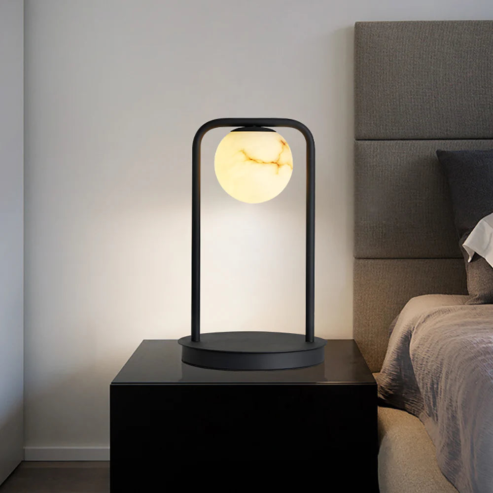 Lámpara de mesa Alabaster Tribeca negra