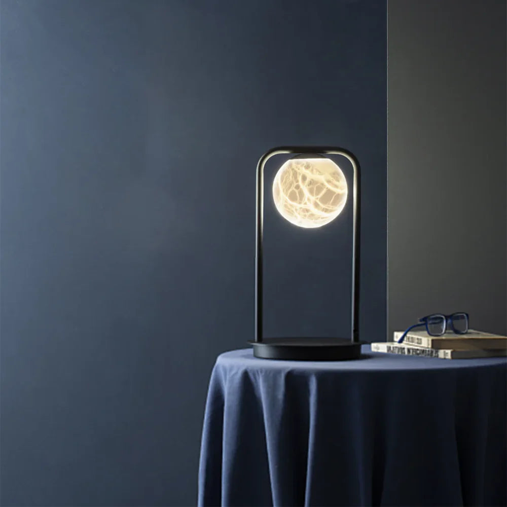 Lámpara de mesa Alabaster Tribeca negra