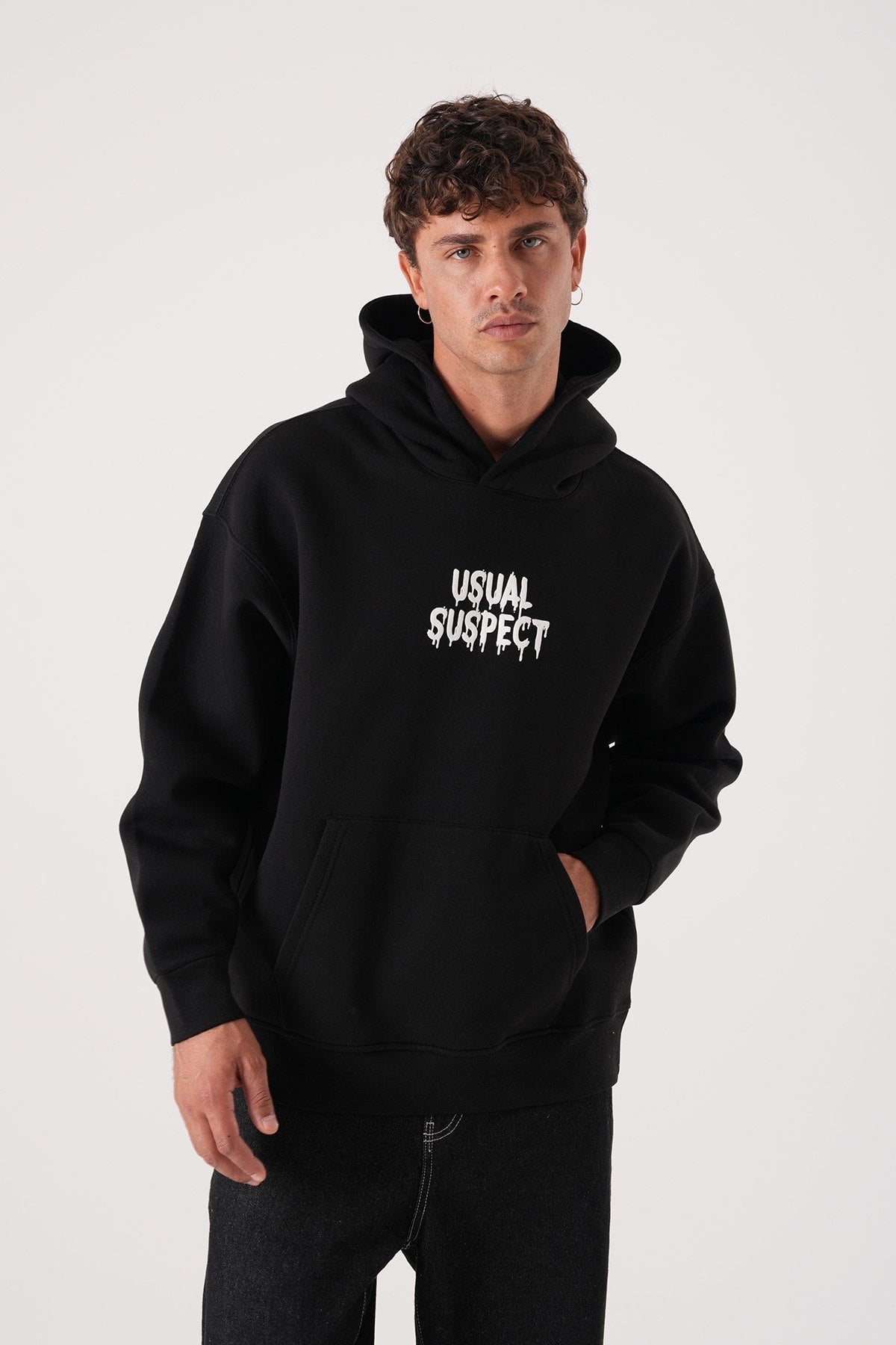 Sudadera con capucha gráfica "Sospechosos Habituales" - Sudadera oversize unisex