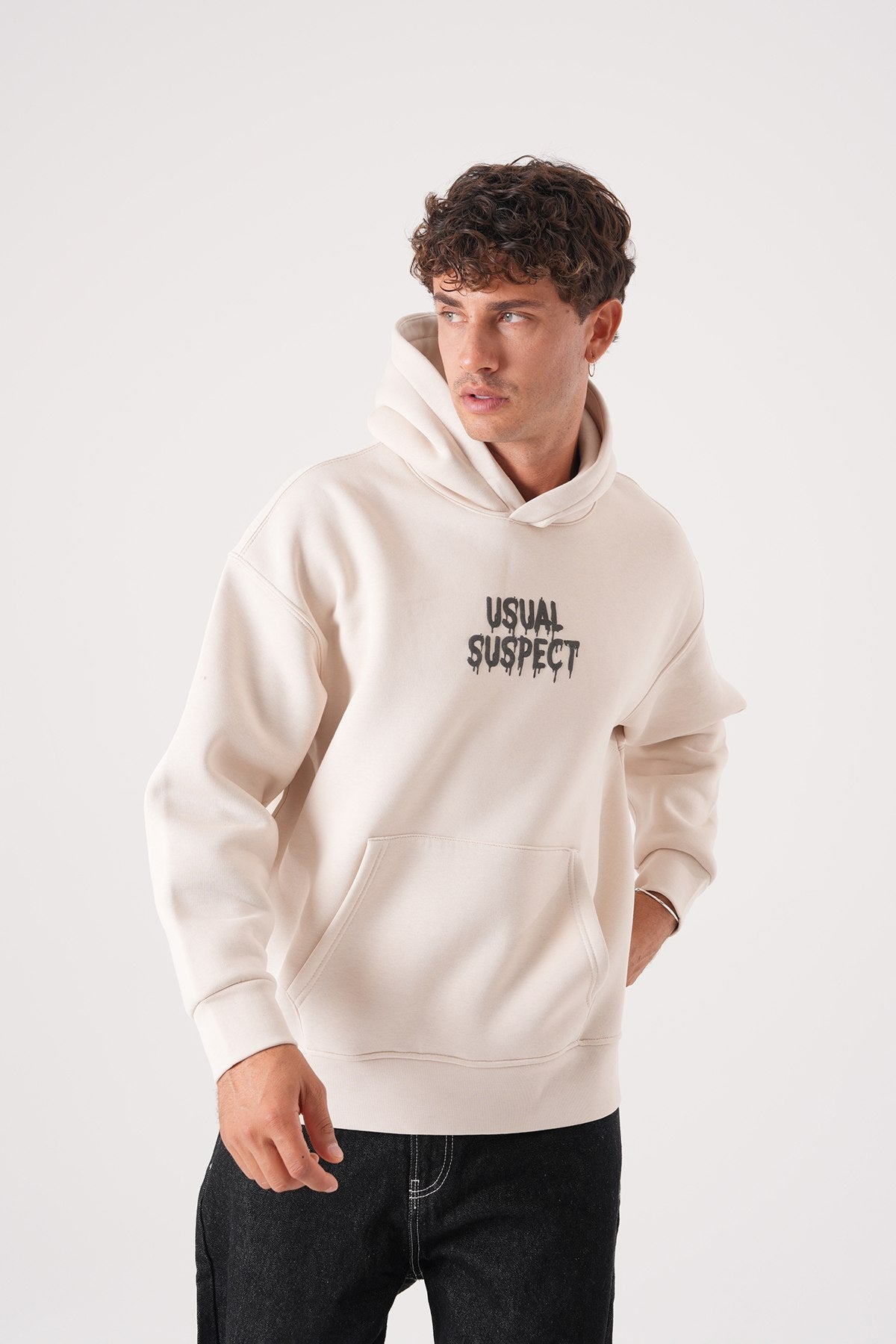Sudadera con capucha gráfica "Sospechosos Habituales" - Sudadera oversize unisex