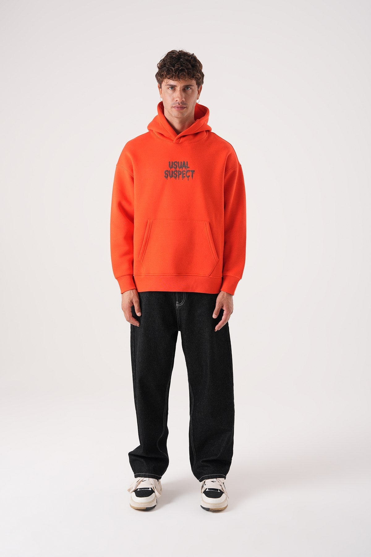 Sudadera con capucha gráfica "Sospechosos Habituales" - Sudadera oversize unisex