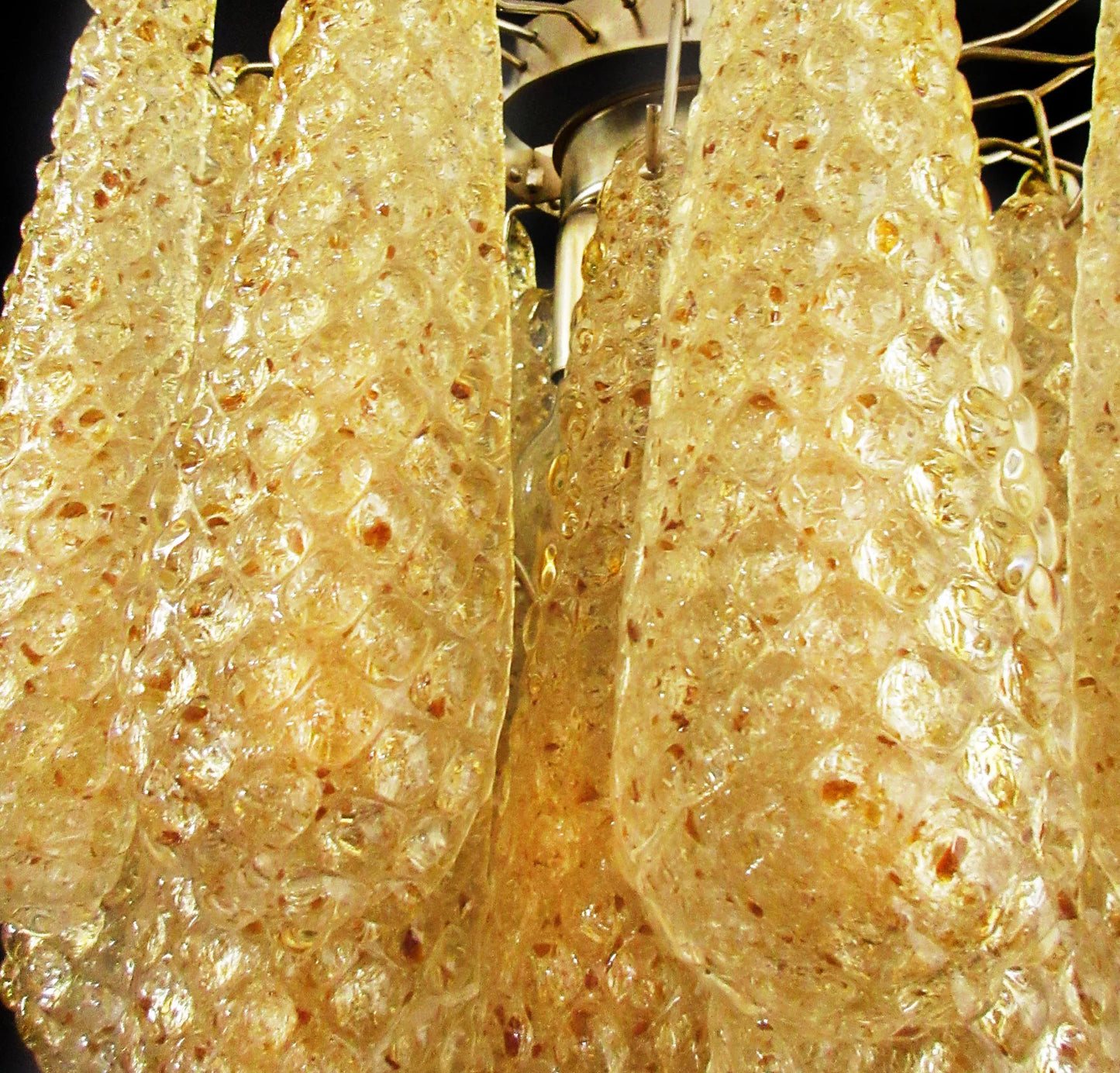 Lámpara de araña con pétalos de cristal de Murano color ámbar vintage