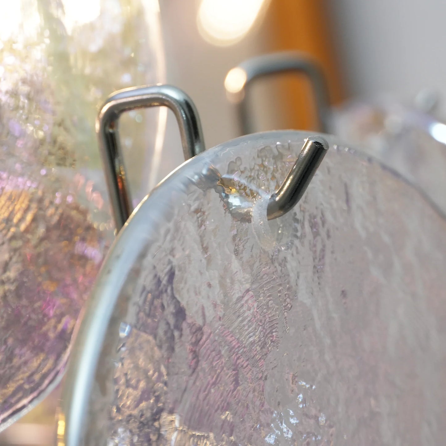 Lámpara de araña con discos de cristal iridiscente de Murano vintage