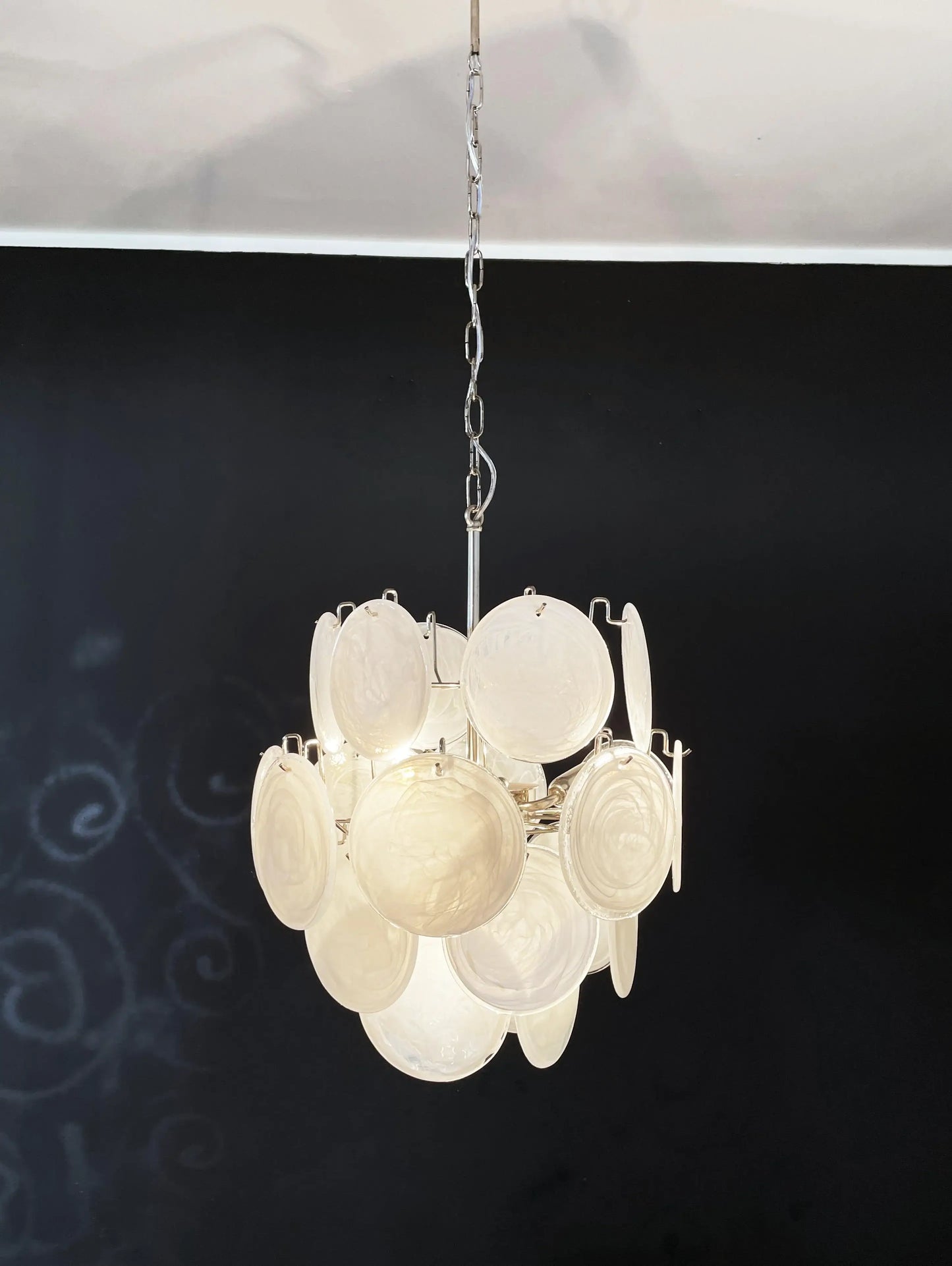 Lámpara de araña con discos de cristal blanco de Murano vintage