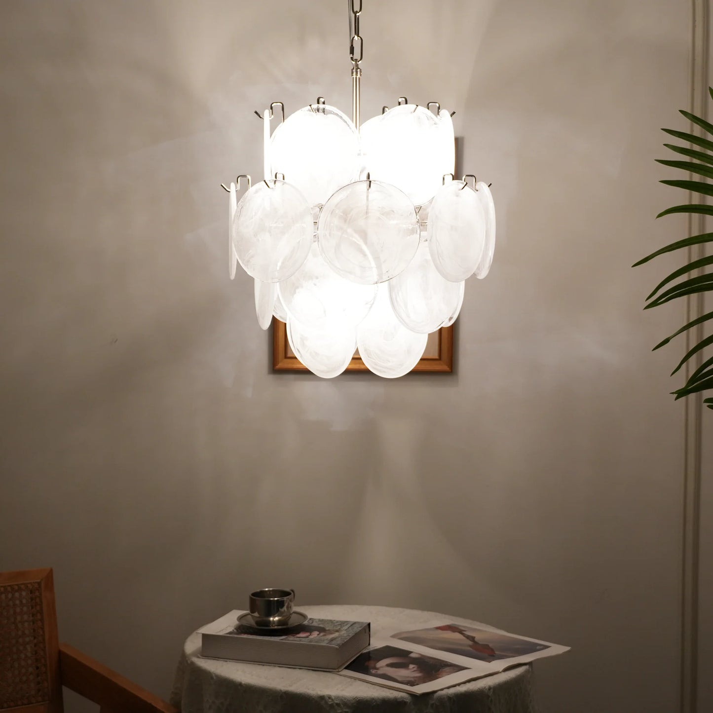 Lámpara de araña con discos de cristal blanco de Murano vintage