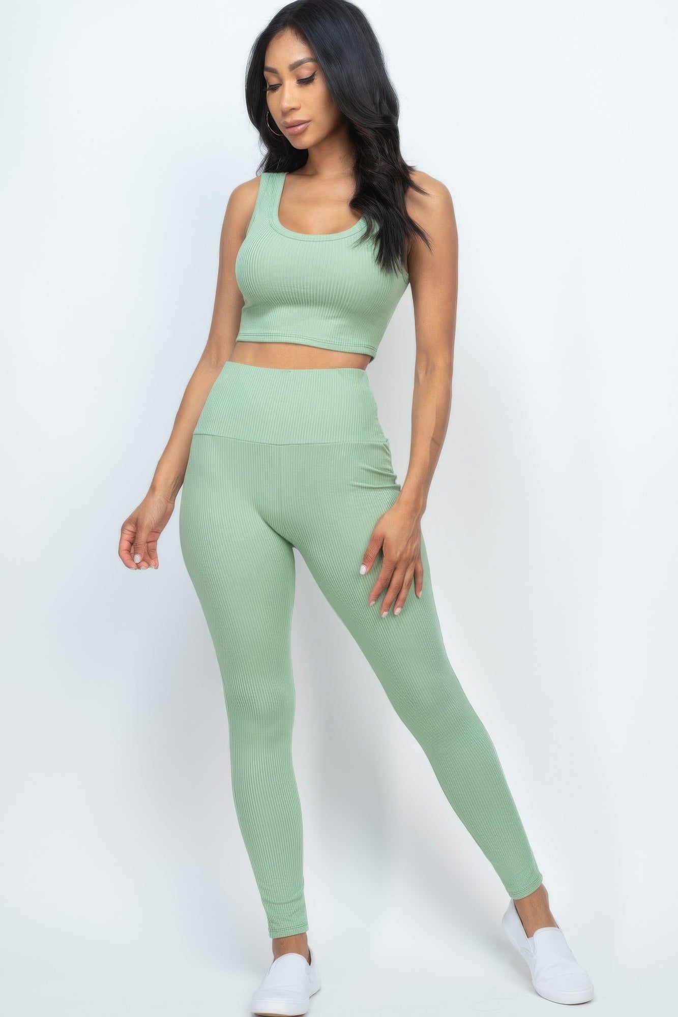 Conjunto de Top Corto Acanalado y Leggings
