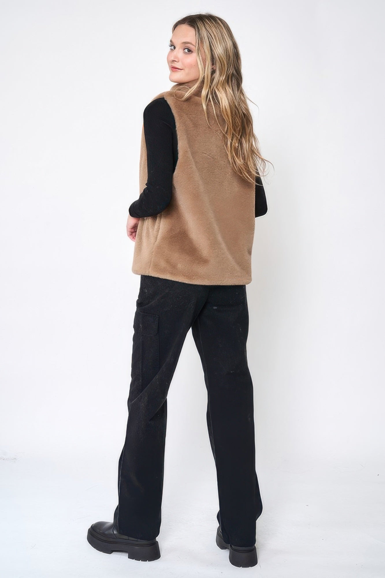 Solid Faux Fur Vest See size chart under “more details”
