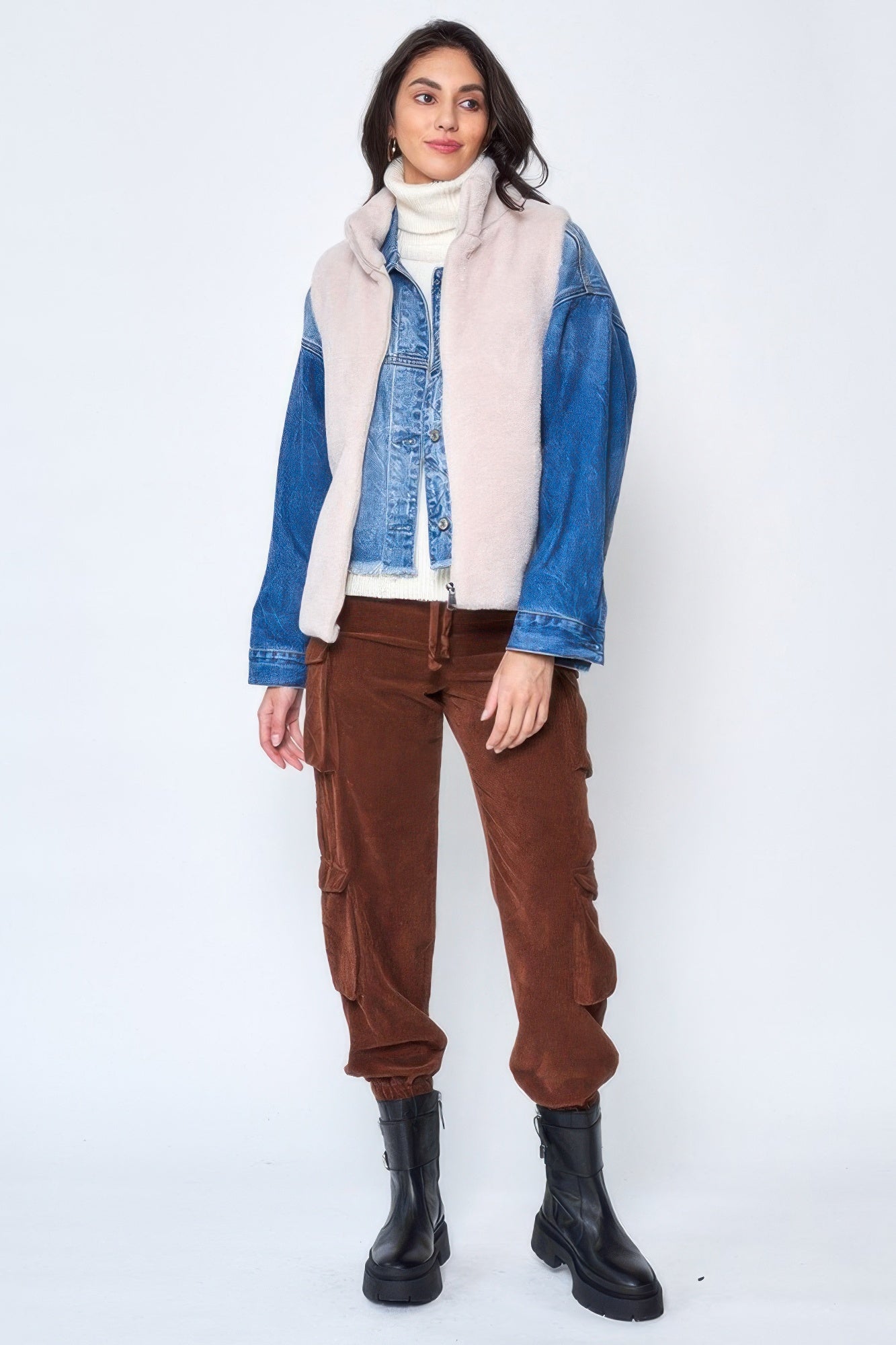 Solid Faux Fur Vest See size chart under “more details”