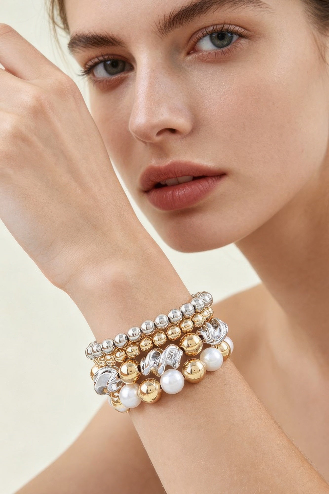 Two Toned Twist Beaded Bracelet