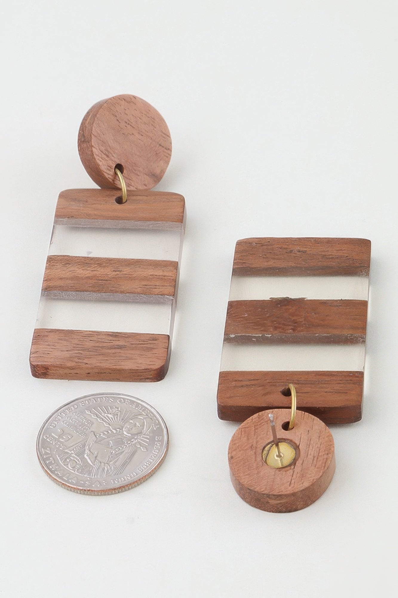 Two Toned Retro Grain Bar Earrings