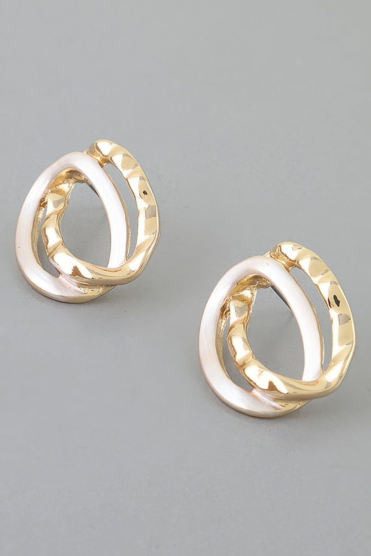 Hammered Double Oo Earrings