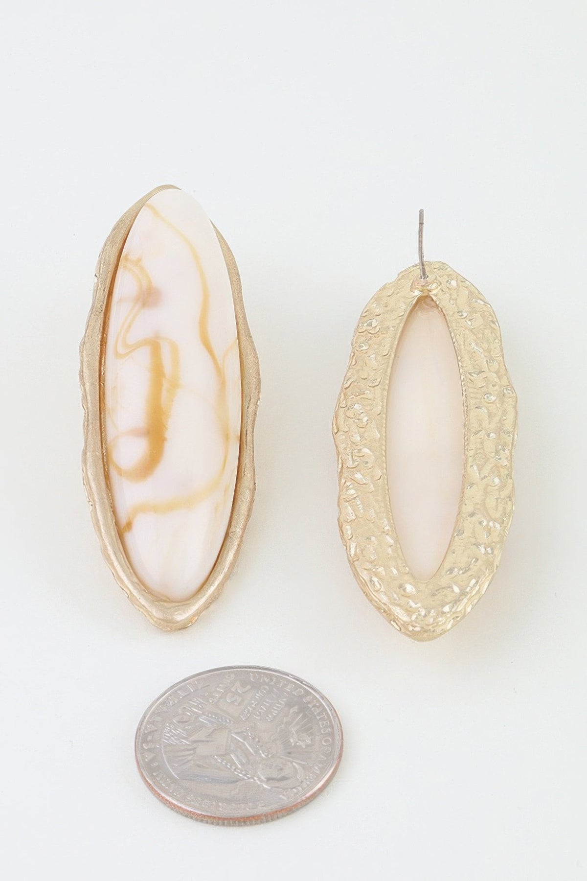 Minimal Ripple Oval Stone Earrings
