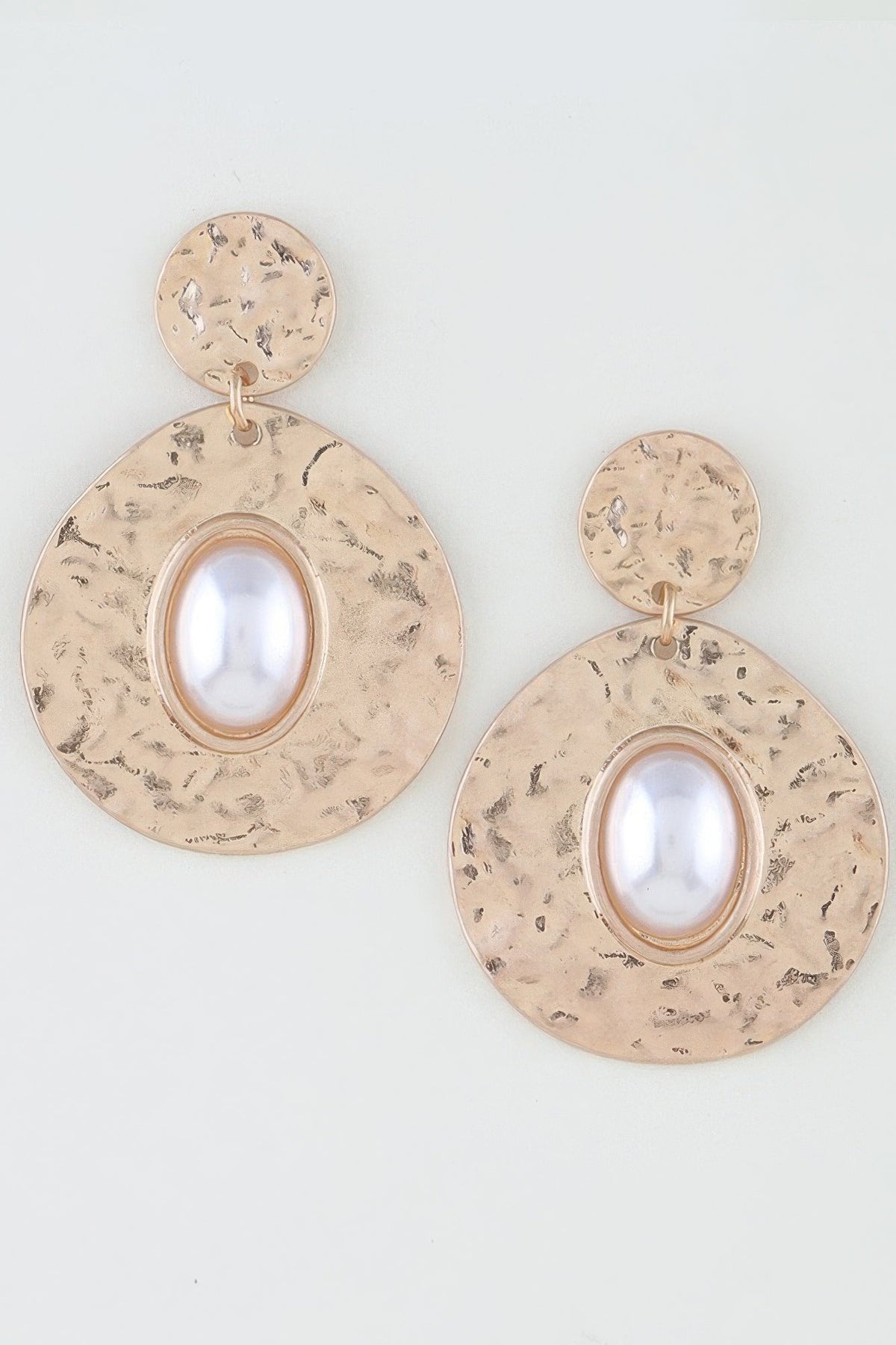 Hammered Pearl In The Sea Earrings