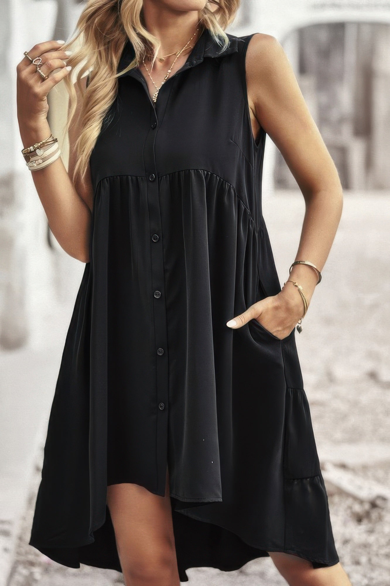 Vestido camisero peplum sin mangas liso. Consulta la tabla de tallas en "más detalles".