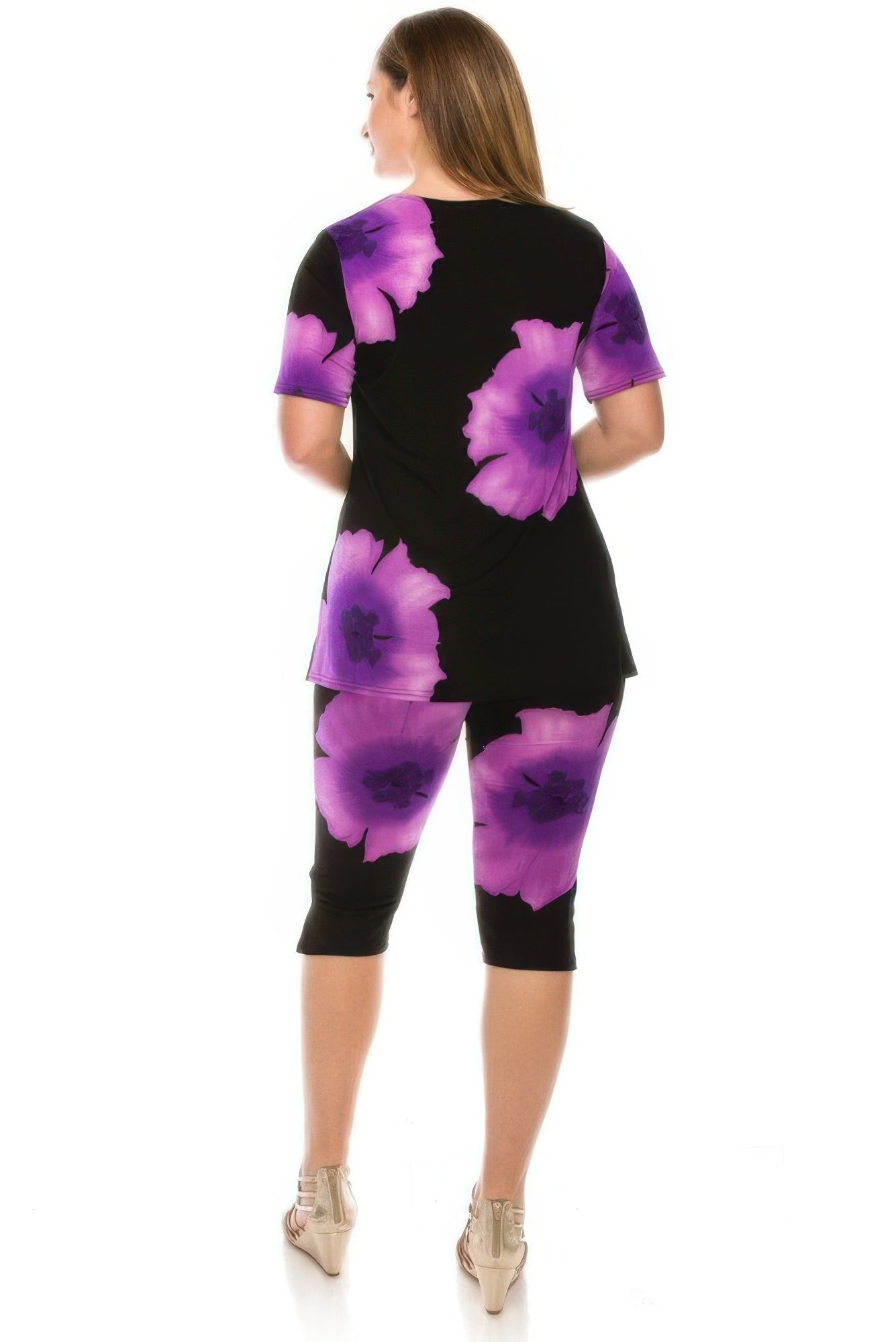 Conjunto de Blusa y Capri con Estampado Floral Ver tabla de tallas en "más detalles"