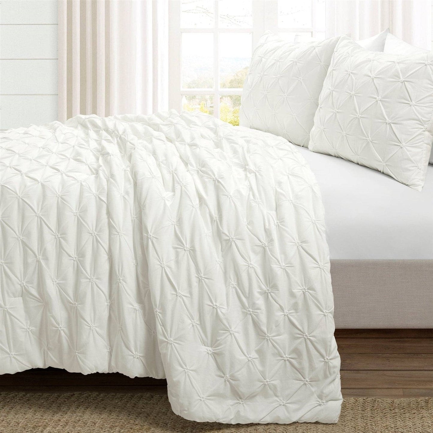 Full/Queen Soft Pleated Cotton 3 Piece Comforter Set White