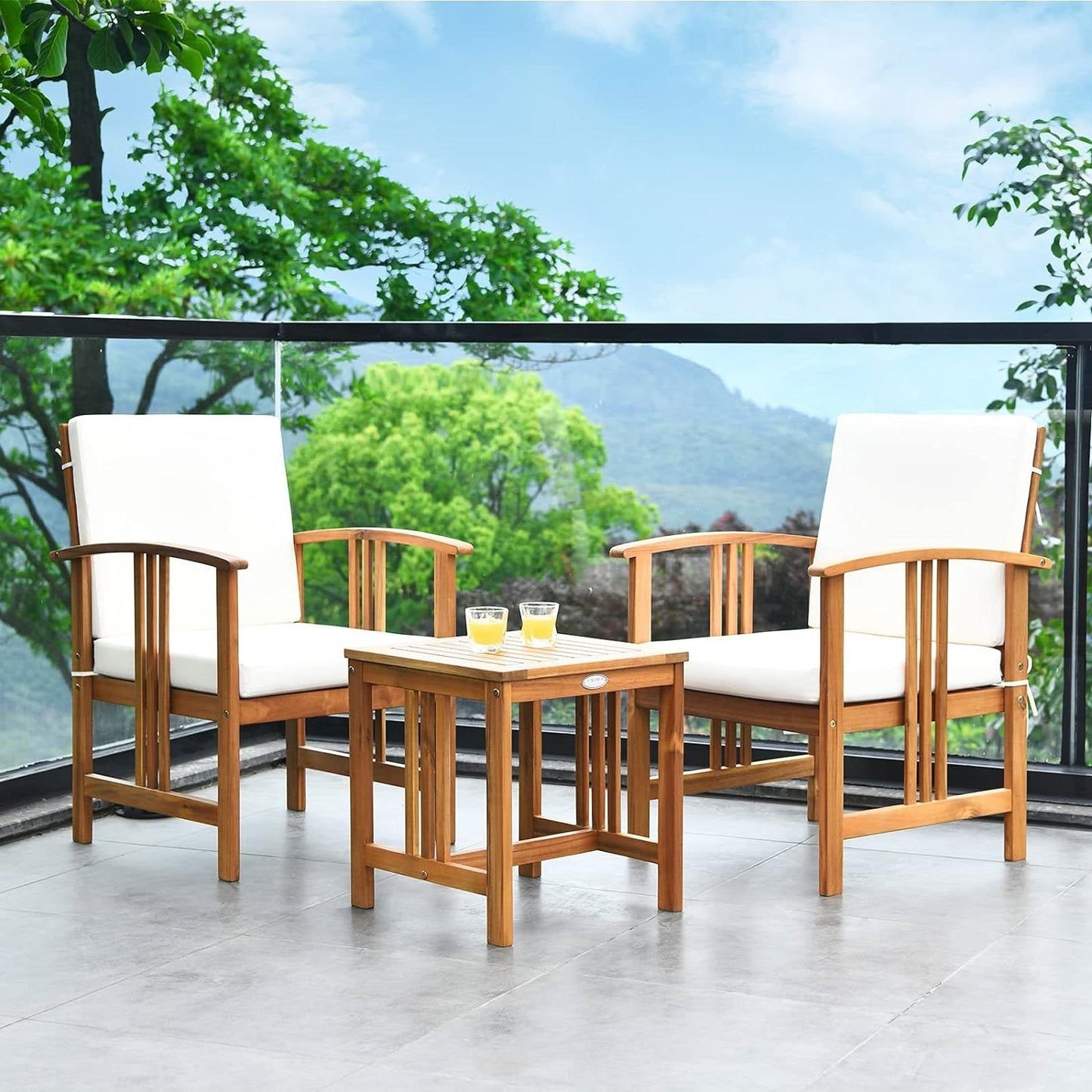 Juego de mesa y sillas de 3 piezas de madera maciza para patio al aire libre con cojines blancos