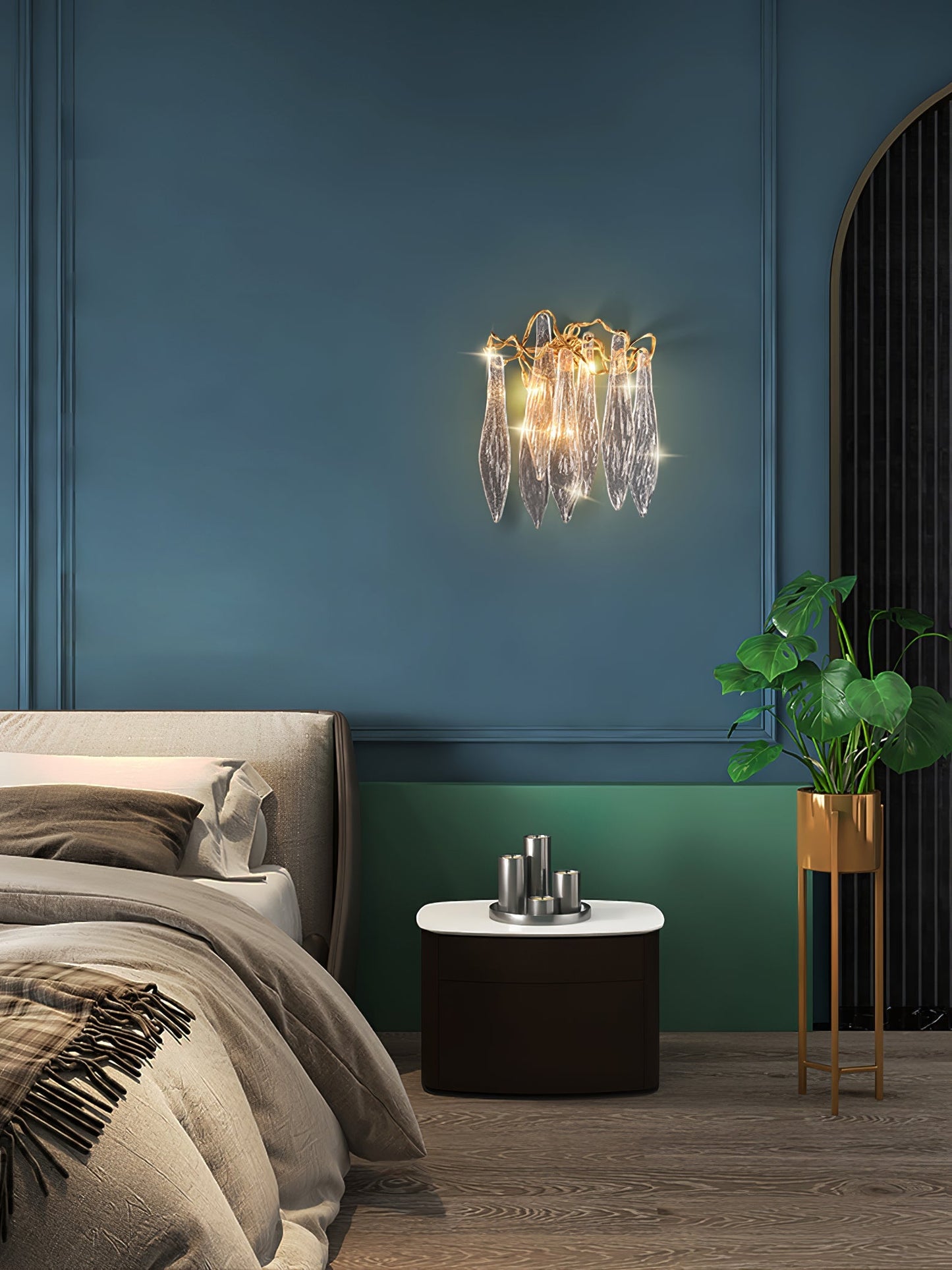 Lámpara de pared de cristal con cascada de latón
