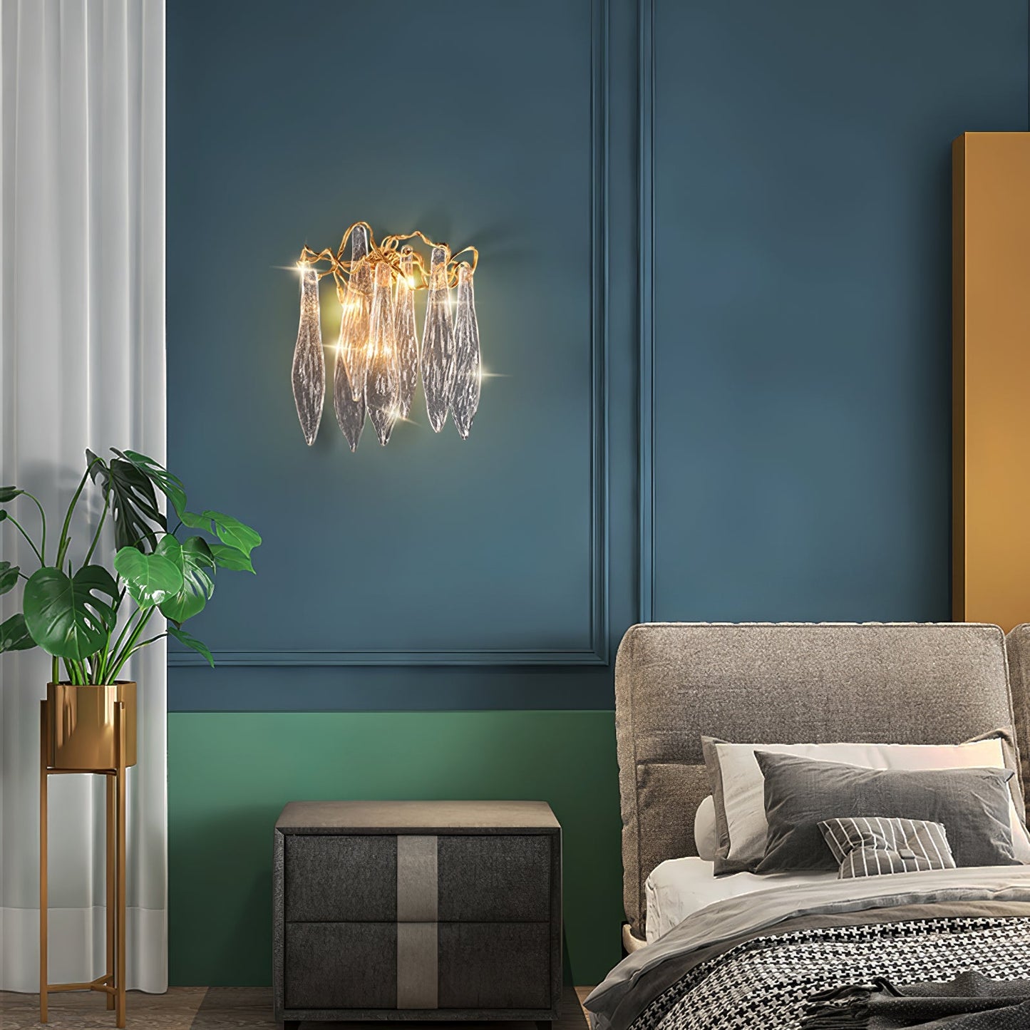 Lámpara de pared de cristal con cascada de latón