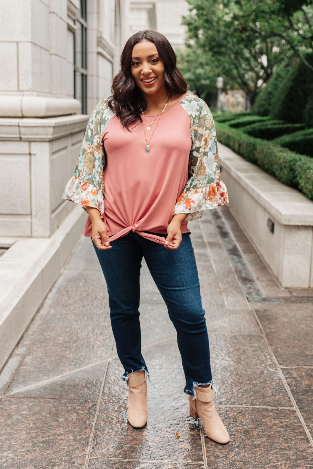 Blusa "Lleva tus flores en las mangas"