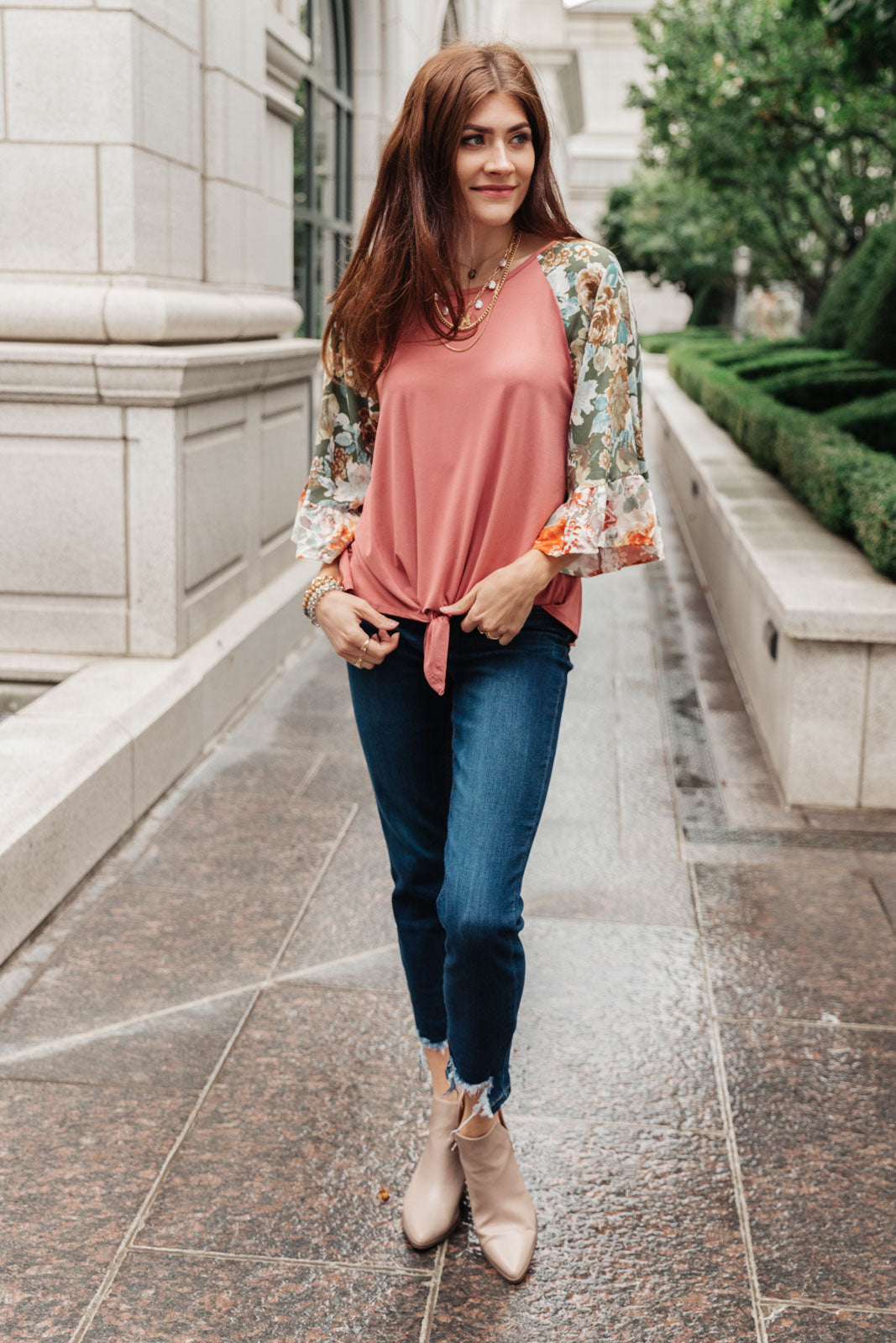Blusa "Lleva tus flores en las mangas"