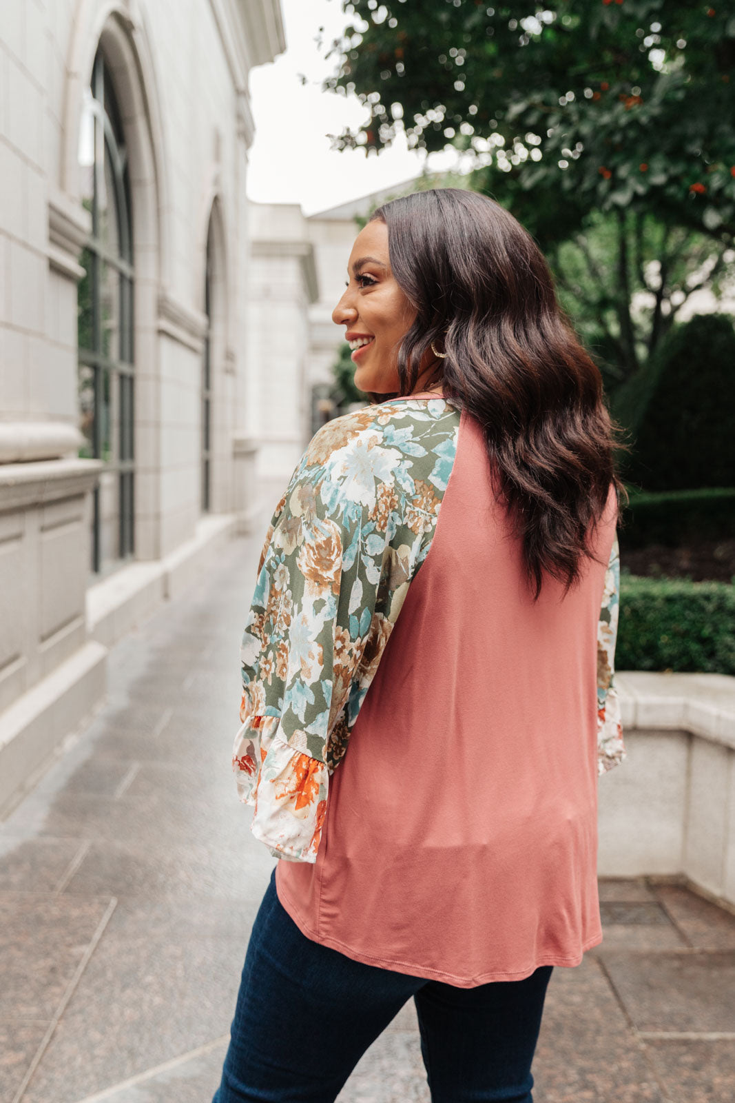 Blusa "Lleva tus flores en las mangas"