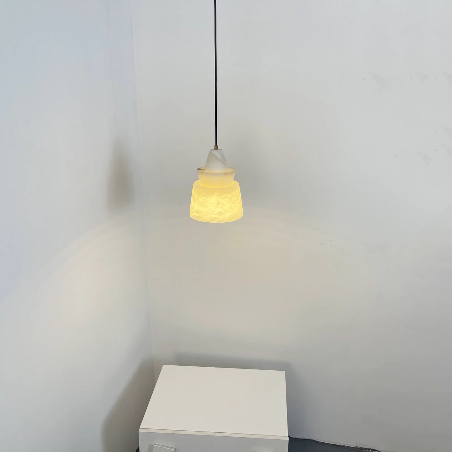 Lámpara colgante de alabastro blanco