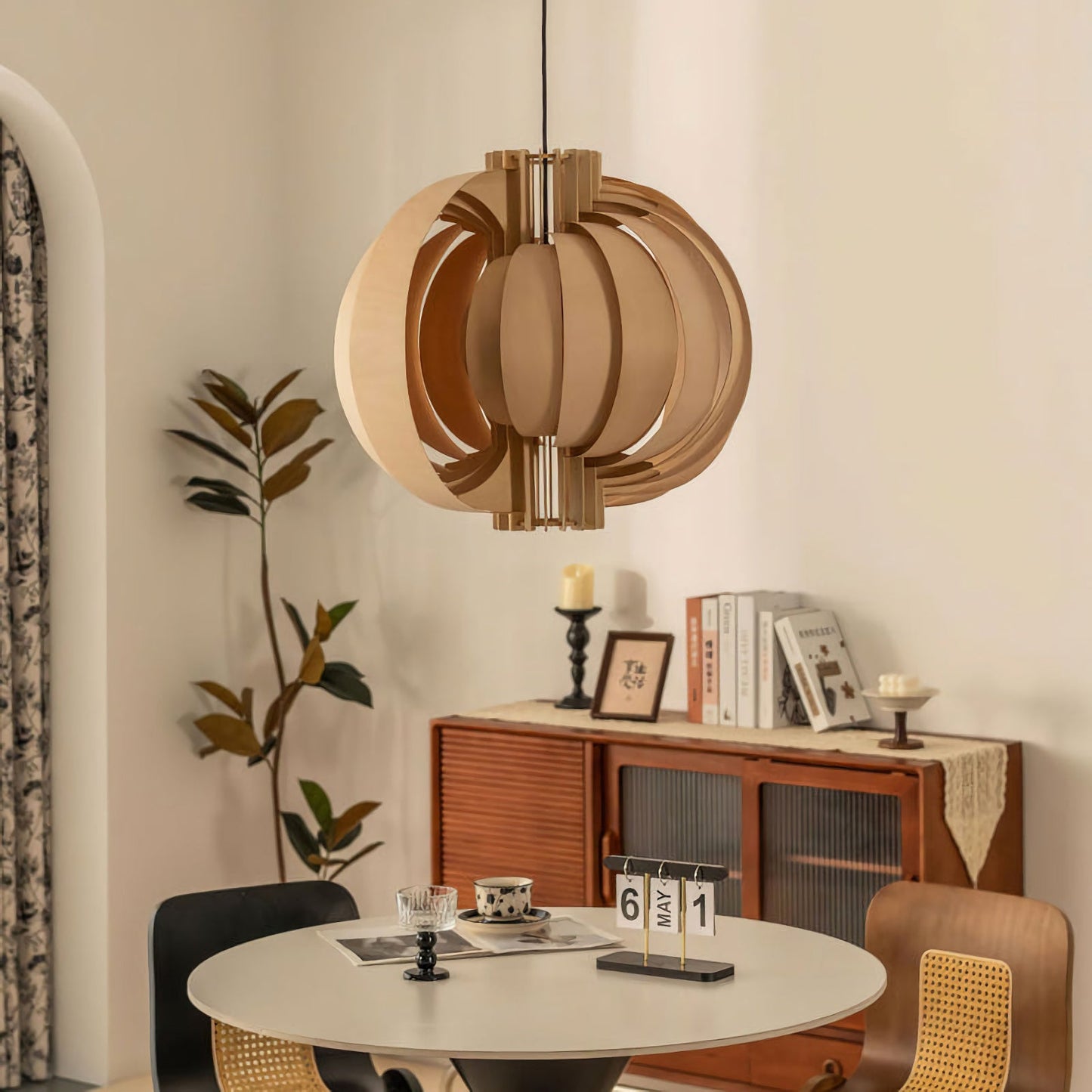 Lámpara Colgante de Linterna de Madera