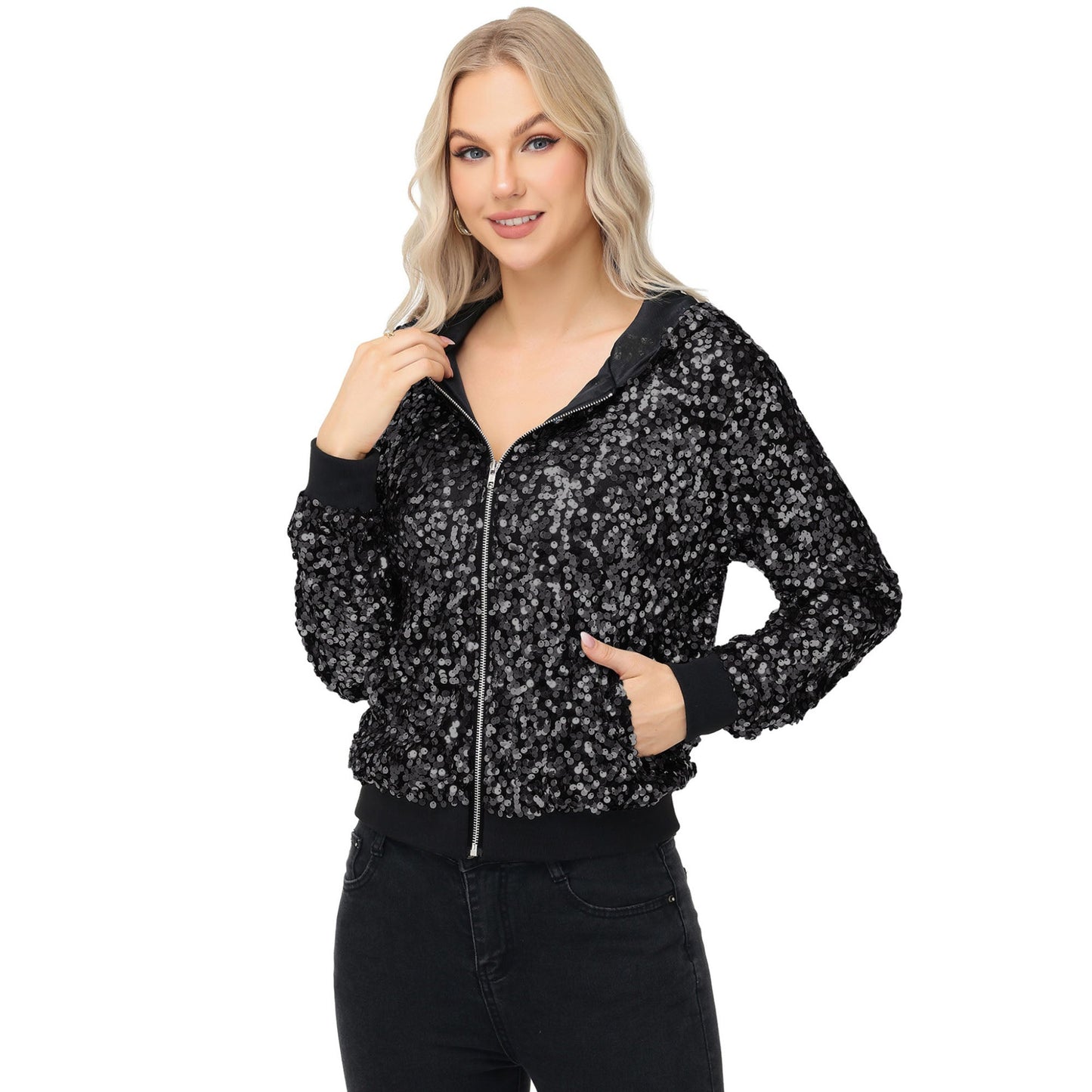 Chaqueta con capucha y cremallera con adornos de lentejuelas y ribetes acanalados
