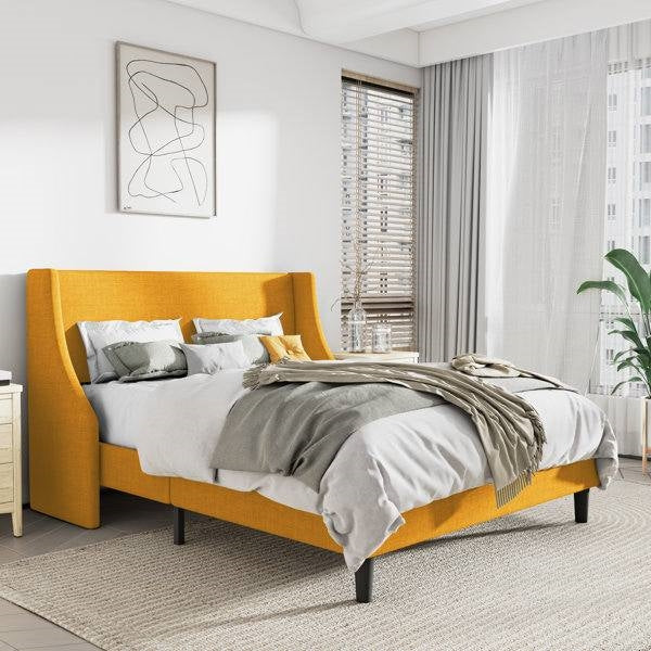 Cama tamaño King con cabecero tapizado de mezcla de lino con alas en color amarillo