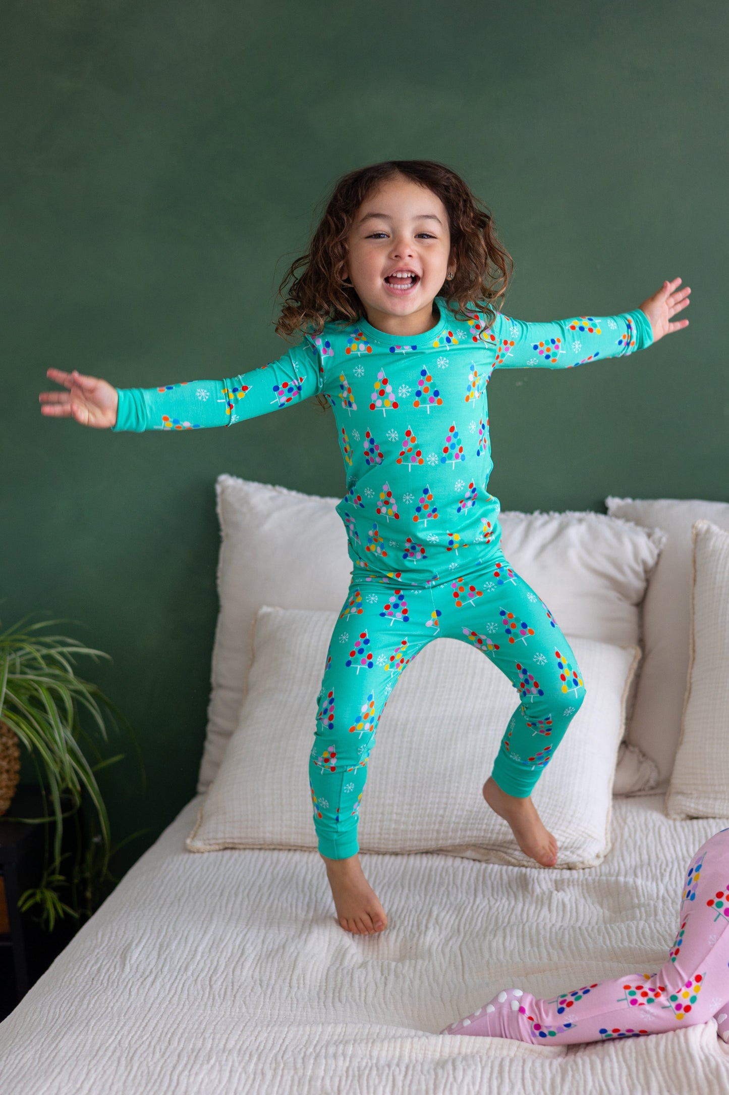 Gumdrop Tree Green Two Piece Set