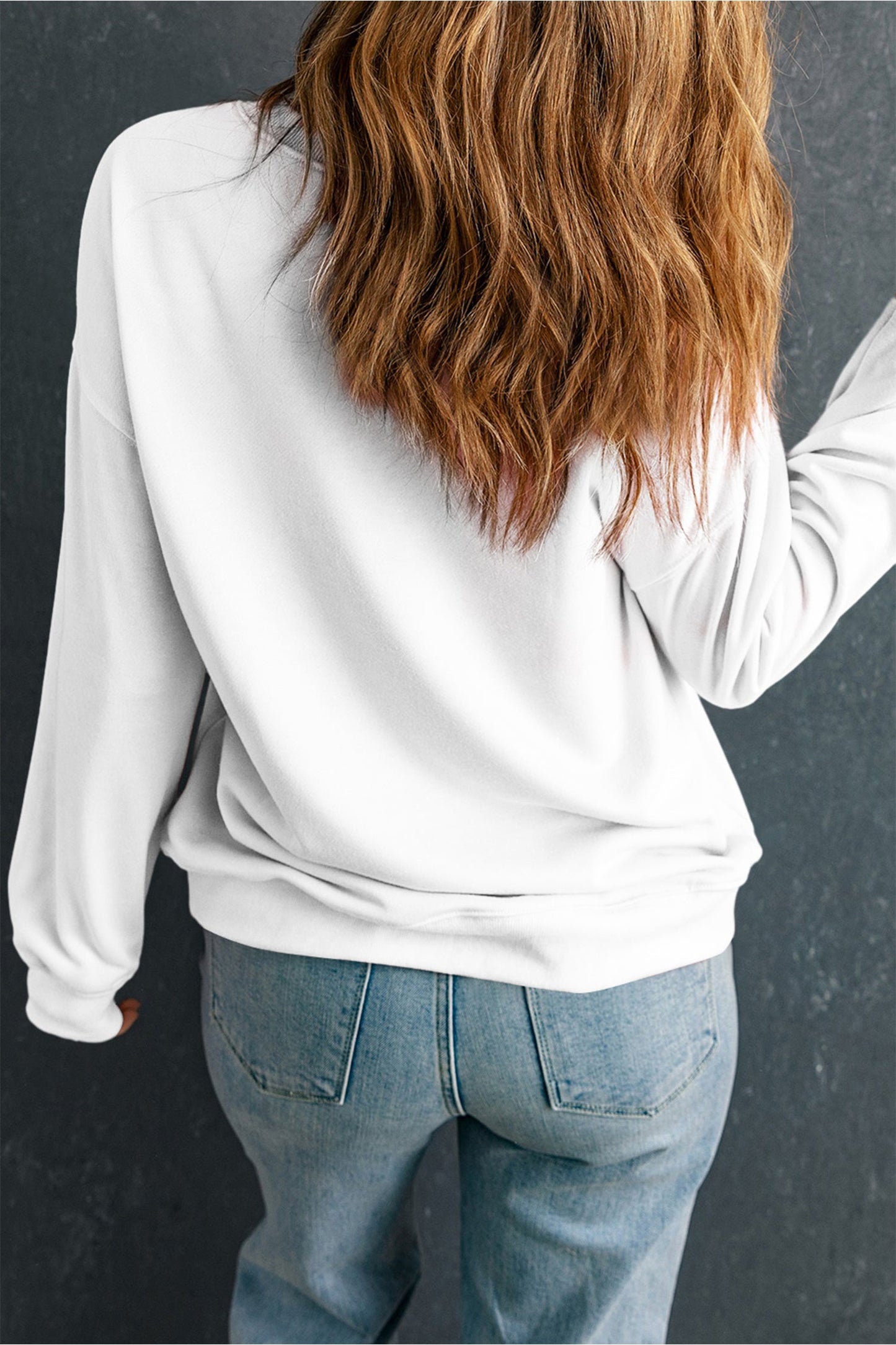 Sudadera casual blanca con estampado de lazo de conejito de Pascua