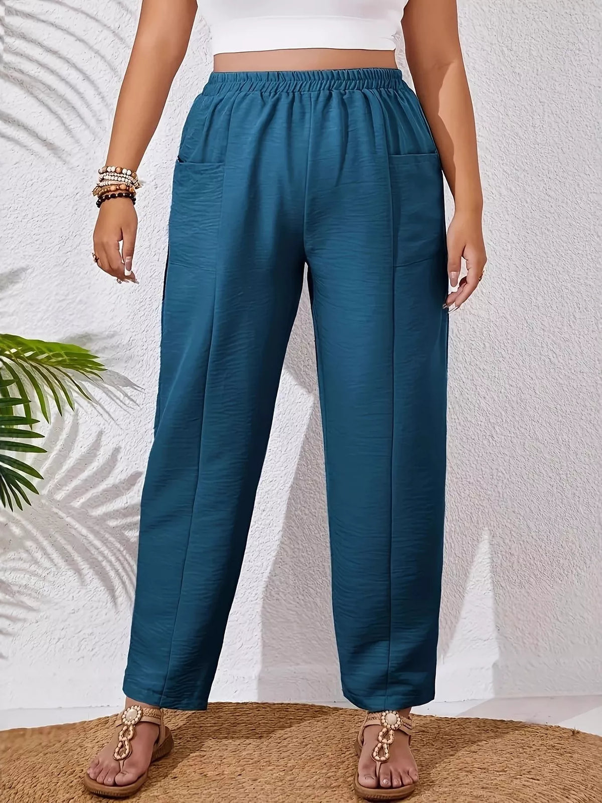 Plus Size Relaxed Fit Elastic Waist Casual Pants