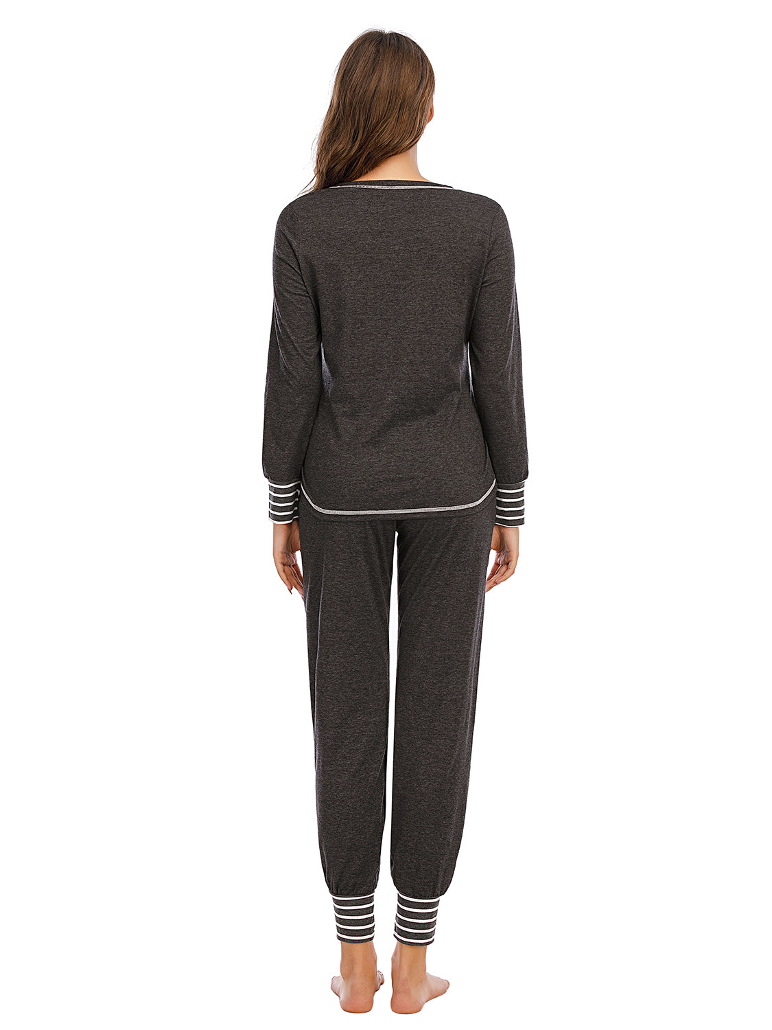 Conjunto de pantalones y top de cuello redondo para estar en casa