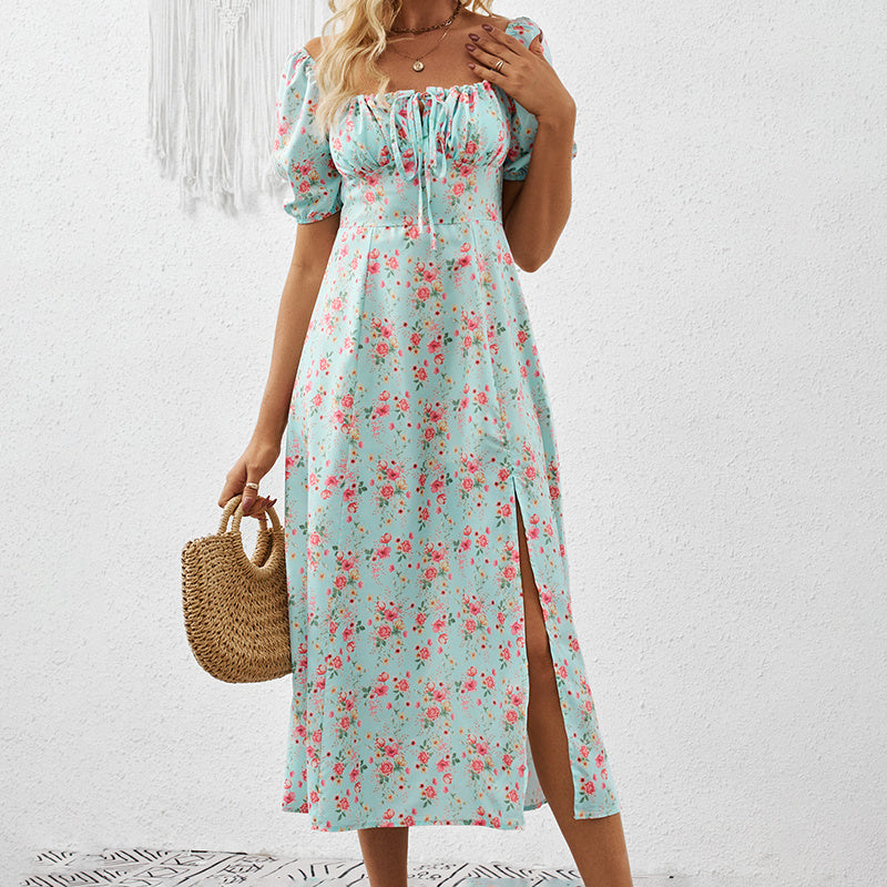 Vestido maxi con estampado floral de cuello cuadrado, mangas abullonadas y abertura lateral