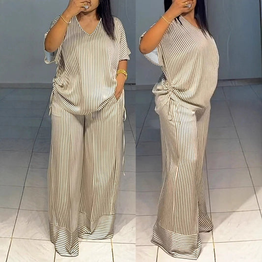 Conjunto recto de talla grande con cordón a ambos lados