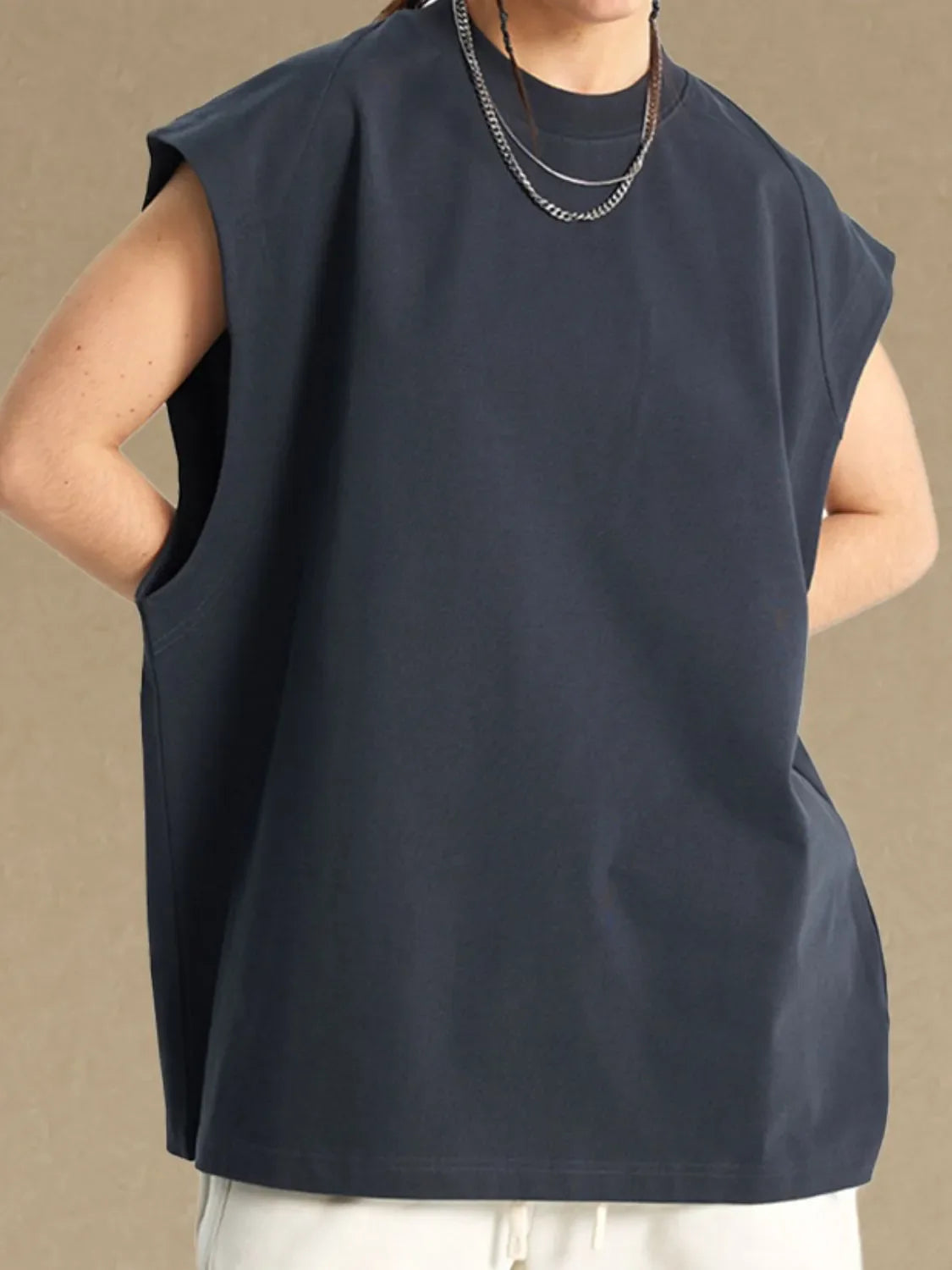 Camiseta sin mangas de cuello redondo para hombre