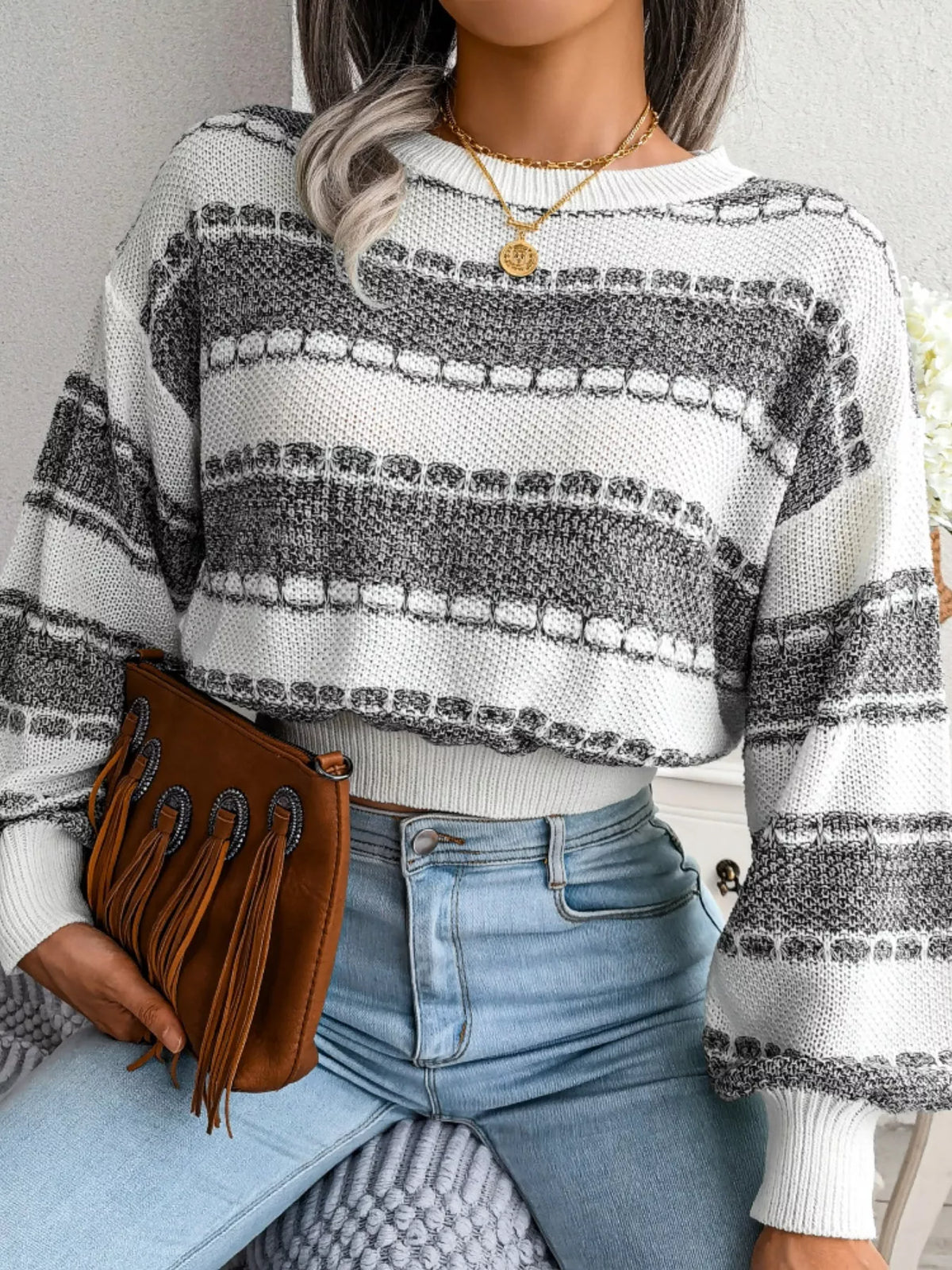 Color Block Round Neck Cropped Sweater