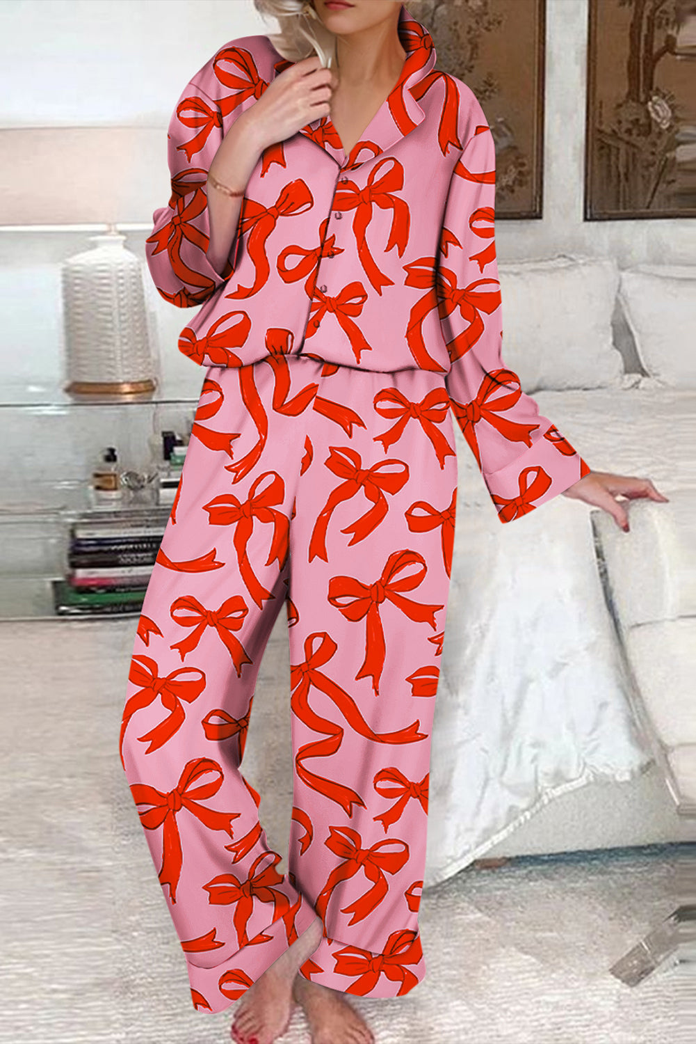 Pijama rosa de 2 piezas con estampado de lazos, estilo camisa y manga larga
