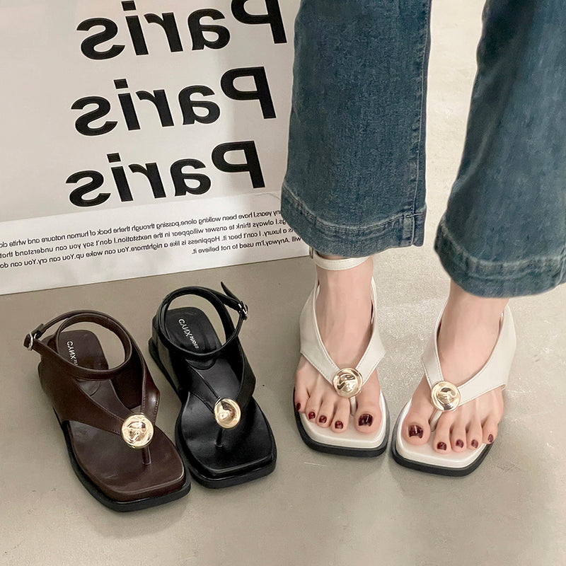 Retro Metal Buckle Thong Roman Sandals Women 2026 Summer New Fashion Square Toe Flat Wedge Heel Versatile Beach Shoes